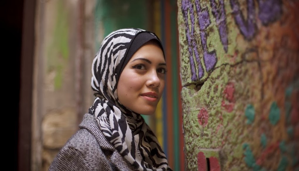 Individuality Lost In A Womans Veil Egyptian Streets