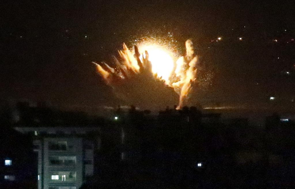 Israeli missile strikes Gaza during ground incursion