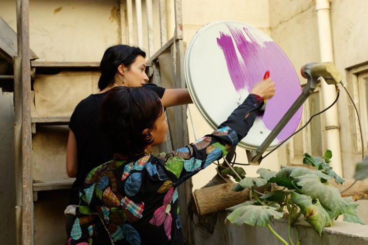 Stoneking launches the “Cairo Dish-Painting Initiative” to beautify the city’s skyline and use it as a medium to empower people (Photo by Giacomo Grescenzi)