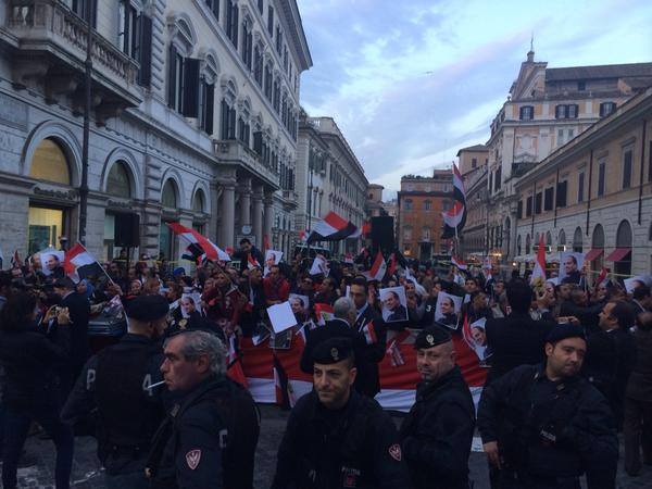 Supporters of Egyptian President Sisi in Rome.