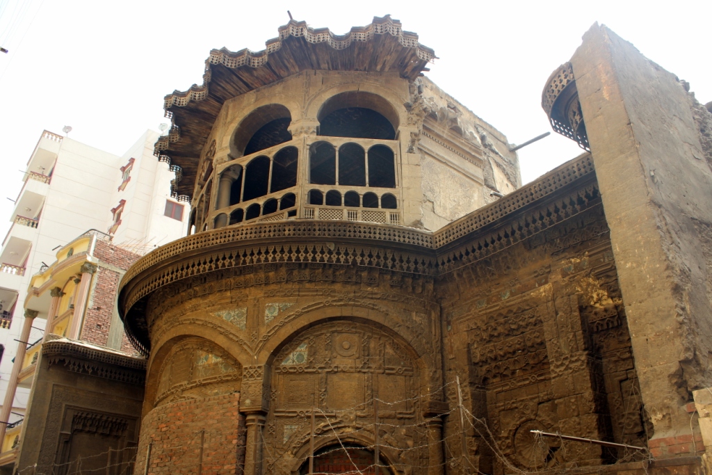 A building from al-Darb al-Ahrmar district, one of those set to be renovated, is seen in this picture, taken on April 29, 2015. ASWAT MASRIYA/Ahmed Hamed
