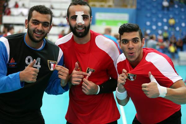 Egyptian players following their victory over Sweden. Credit: IHF.