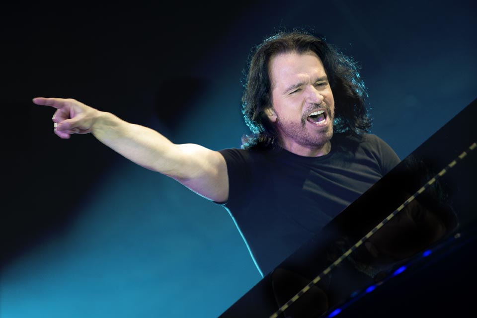 Greek-American musical  phenomenon, Yanni will be performing in Egypt on October 30