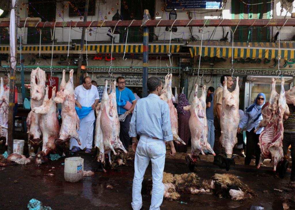 Butchers following the Eid sacrifice of animals, September 24, 2015. PHOTO: Asmaa Abdel Latif, Aswat Masriya.