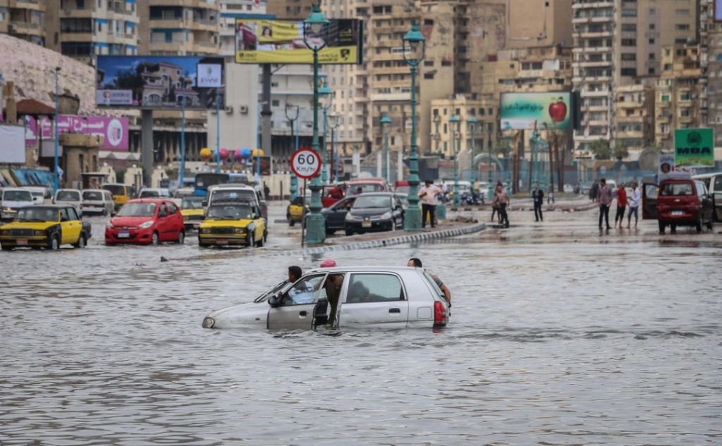 Alexandria's flooded Corniche on 25 October 2015. Credit: Asmaa Abdelatif/Youm7.