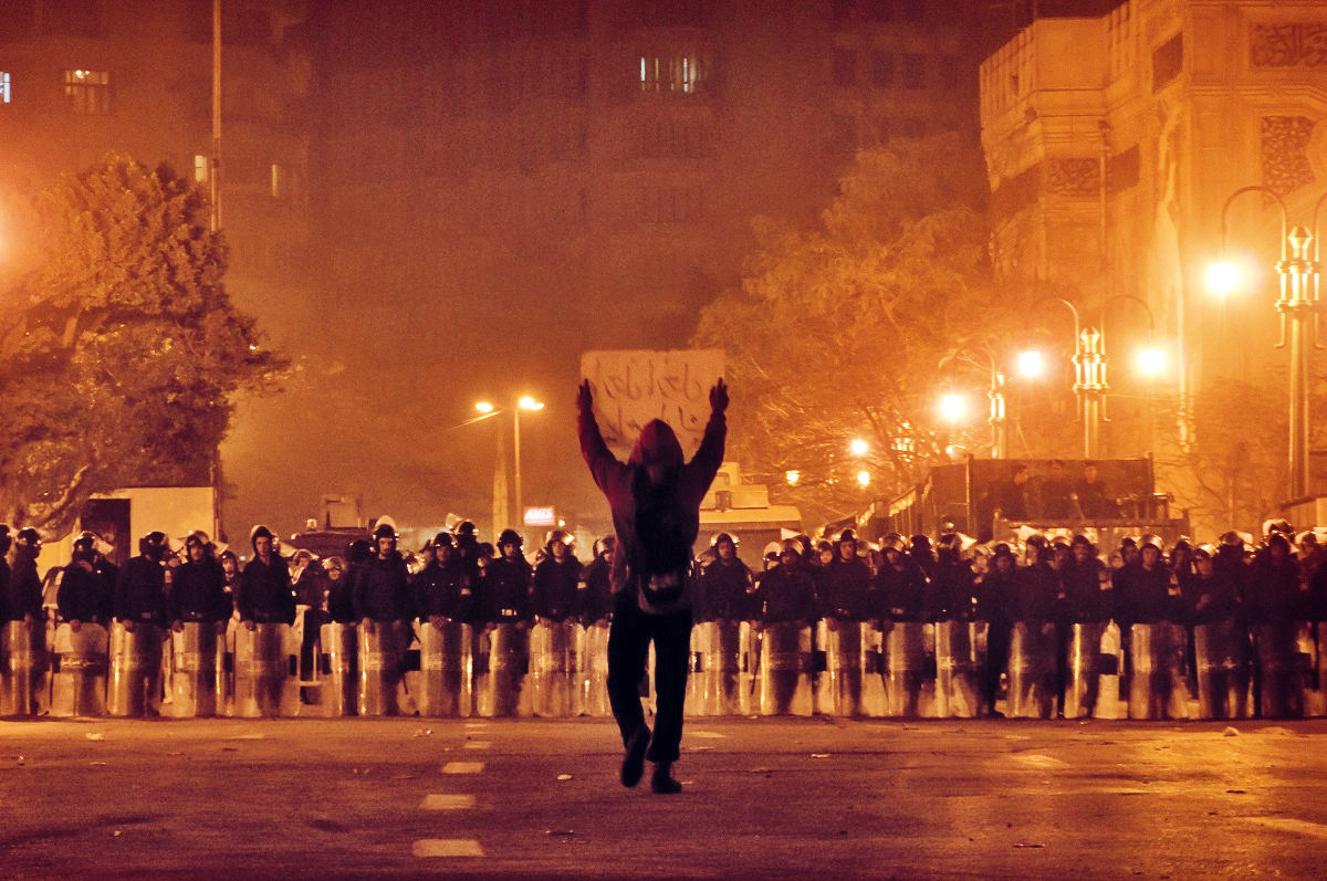 25 Iconic Photos of Egypt's January 25 Revolution Egyptian Streets