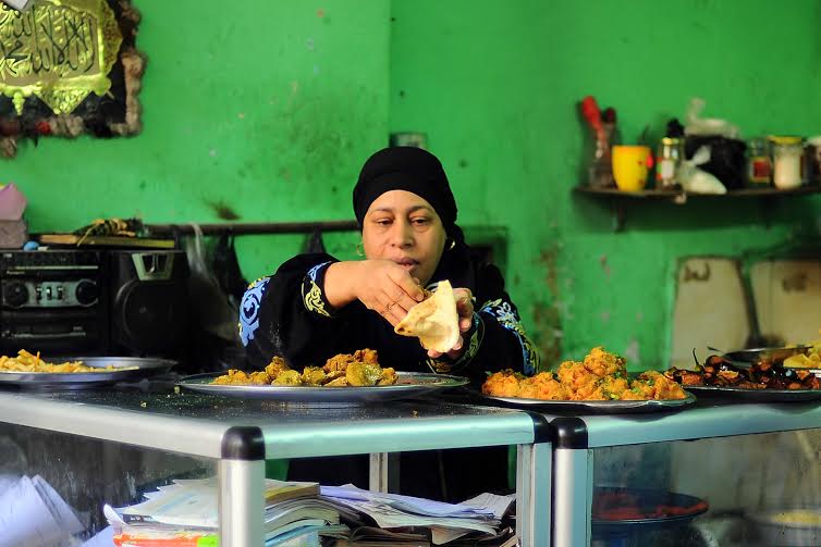 Aunt-Franca-the-woman-behind-Moez-Street’s-most-popular-falafel-and-fuul-12