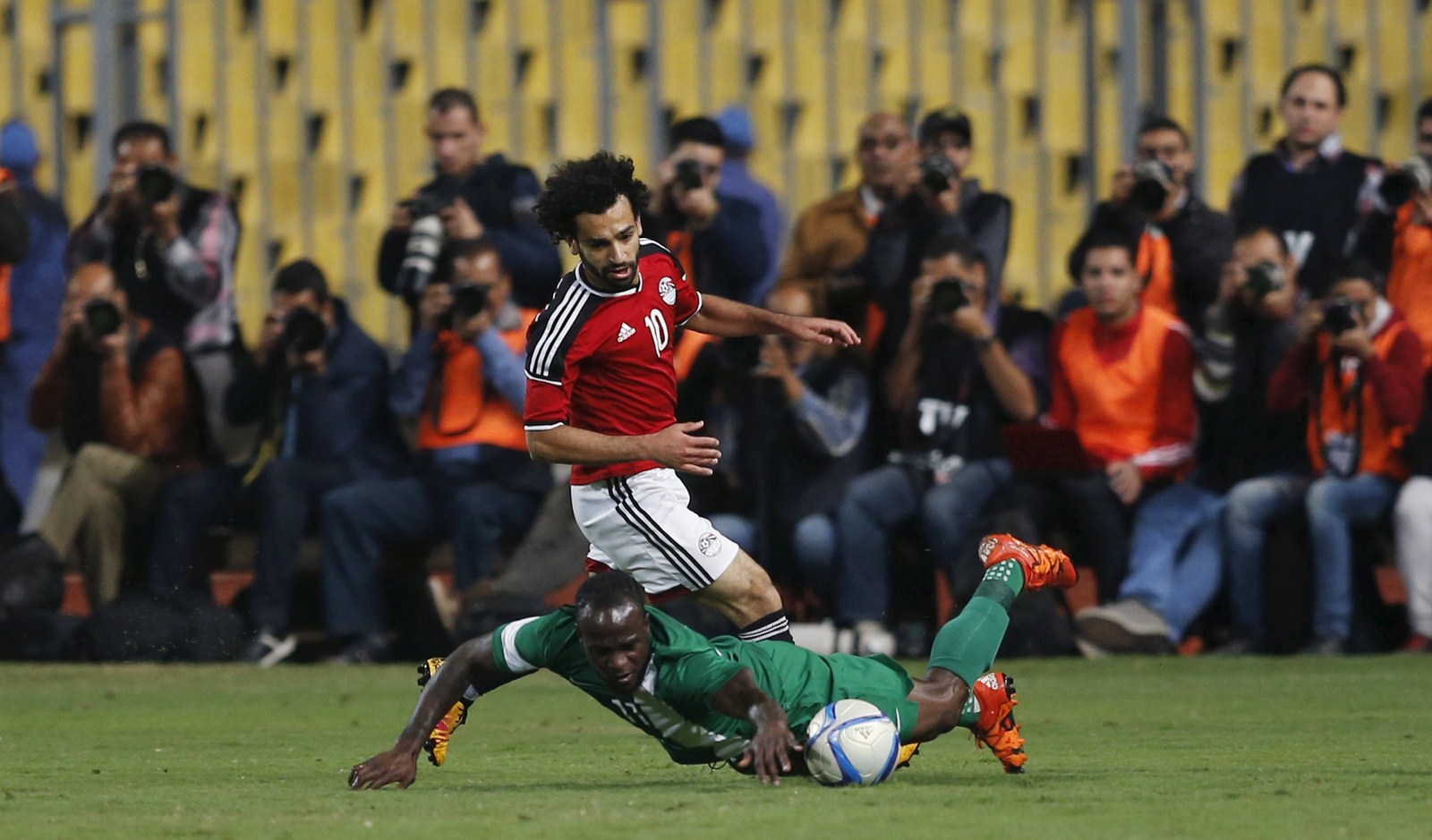 Egypt's Mohamed Salah and Nigeria’s Victor Moses in action. REUTERS/Amr Abdallah Dalsh