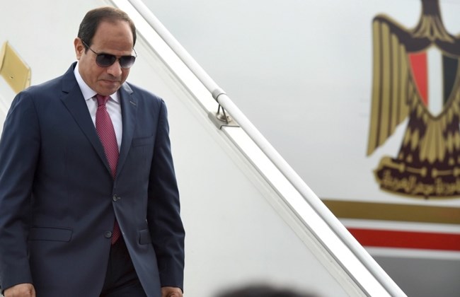 Egyptian President, Abdel Fattah El-Sisi arrives at Air Force station in New Delhi on September 1, 2016 AFP / PRAKASH SINGH