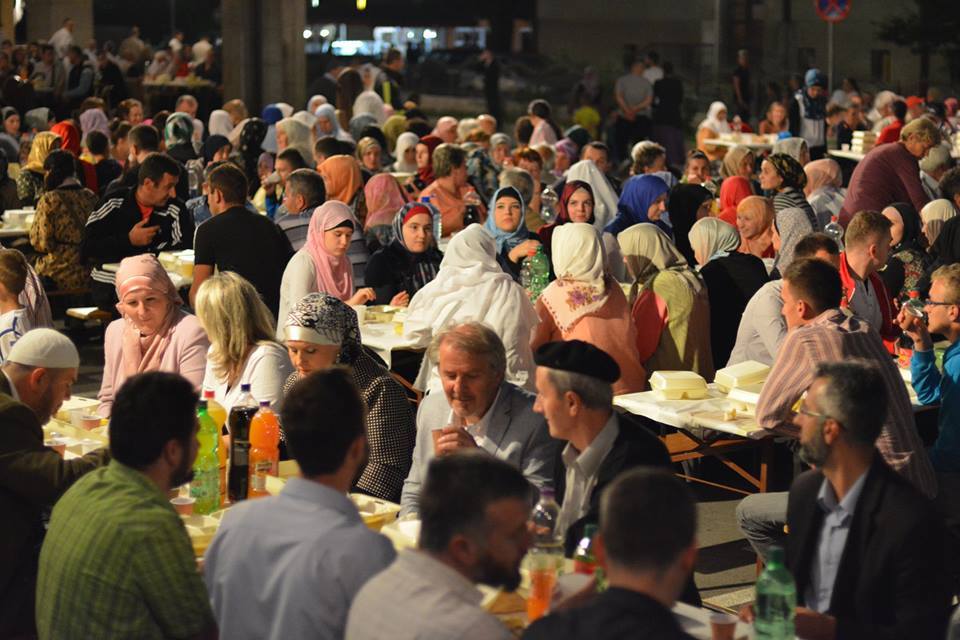 Traditional Ramadan Iftar. Credit: Novi Travnik