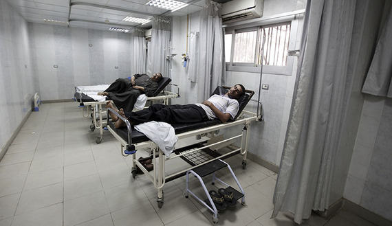 Patients wait to see a doctor at a public hospital in Cairo, Oct. 2, 2012.  Credit: Amr Abdallah Dalsh/ Reuters