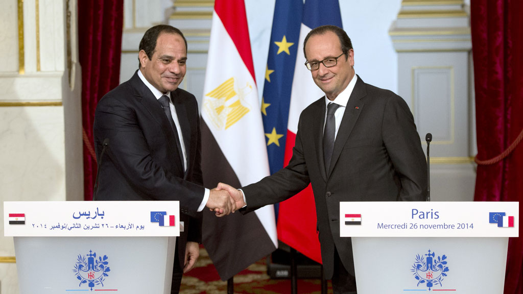 26112014-hollande-sisi-pari