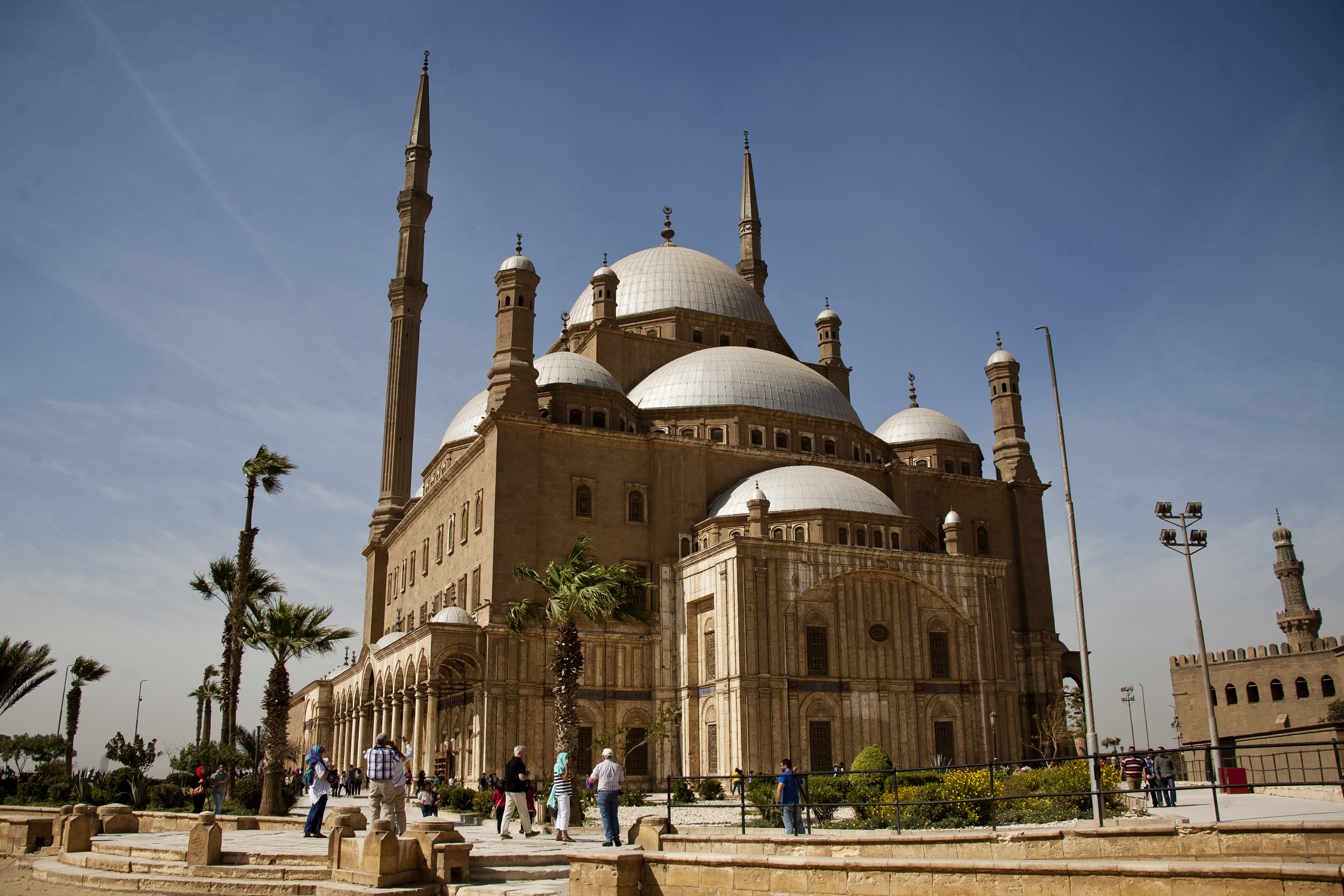 an-imaginary-guide-to-cairo-s-top-7-tourist-attractions-egyptian-streets