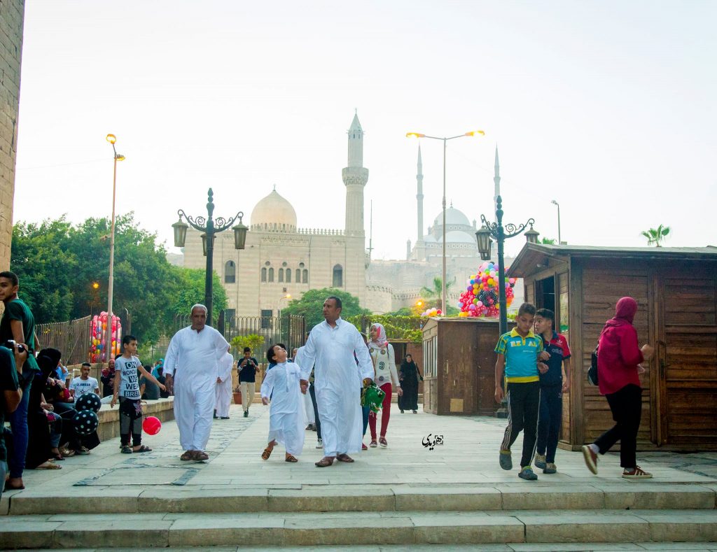 Egypt, Saudi Announce Different Eid Dates  Egyptian Streets