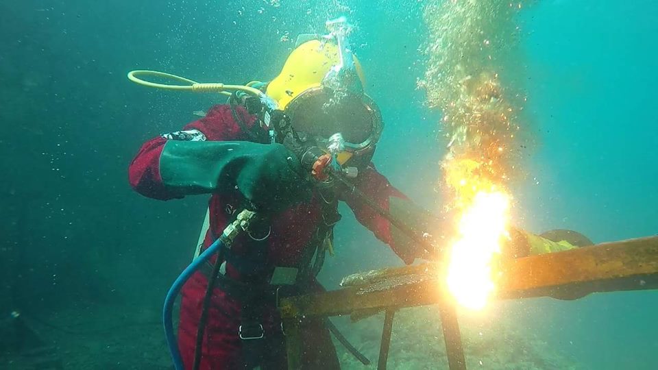 This Woman Broke Into Egypt’s Men-Only Field of Commercial Diving ...