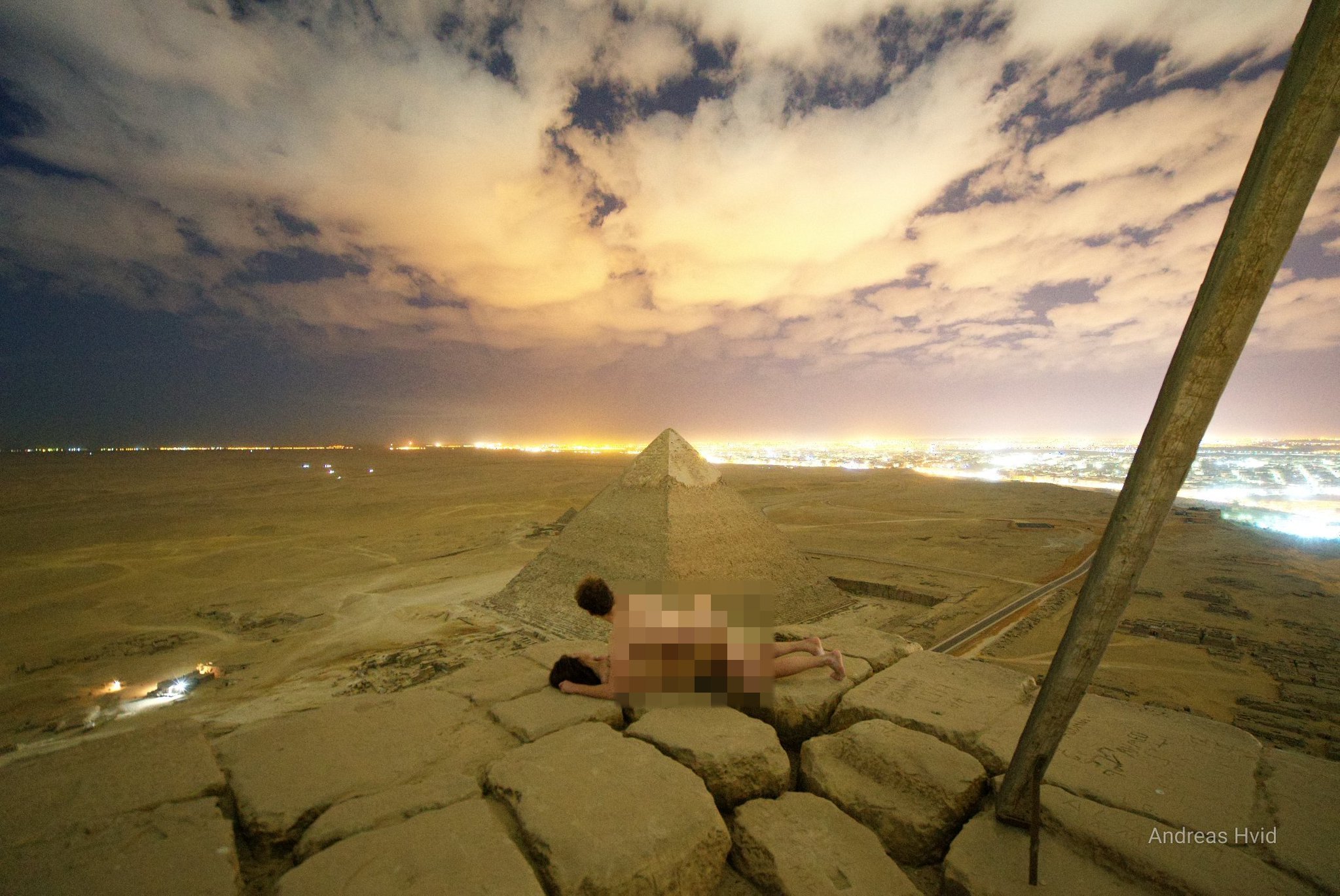 2047px x 1370px - Egypt Investigates Danish Couple Who Climbed the Pyramids for Nude  Photograph | Egyptian Streets