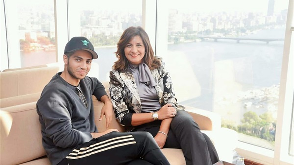 ‘aladdin Star Mena Massoud Chosen Ambassador For ‘speak Egyptian Initiative Egyptian Streets 