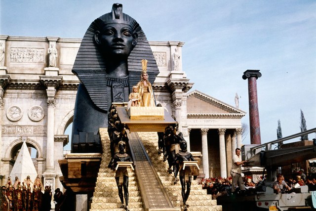 A Closer Look At Hollywood’s Historical Accuracy In The 1963 Film ‘cleopatra’ Egyptian Streets