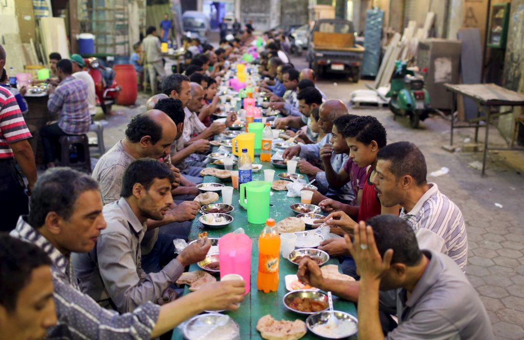 Ramadan Iftar Banquets Resumed After Two-Year Ban | Egyptian Streets