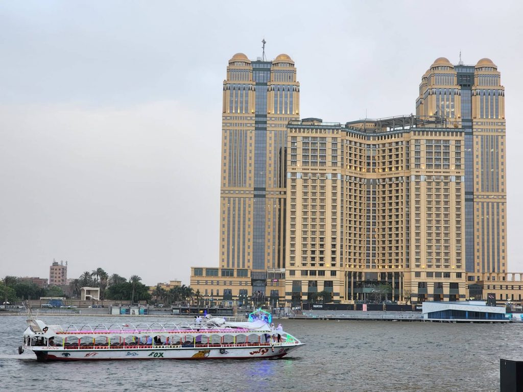 How Much Does it Cost to Visit Cairo? Egyptian Streets