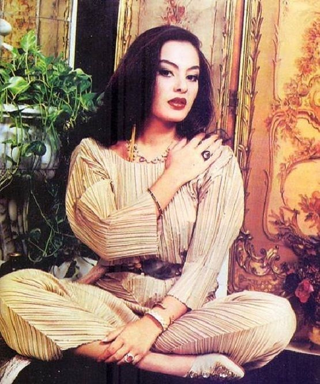 In Vogue: The Revival of Arab Women’s 90s Lip Liner Look