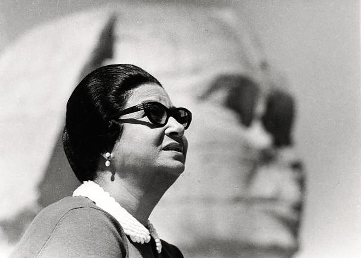 Umm Kalthoum S Iconic Cat Eye Black Glasses Look Revived With New Eyewear Collection Egyptian