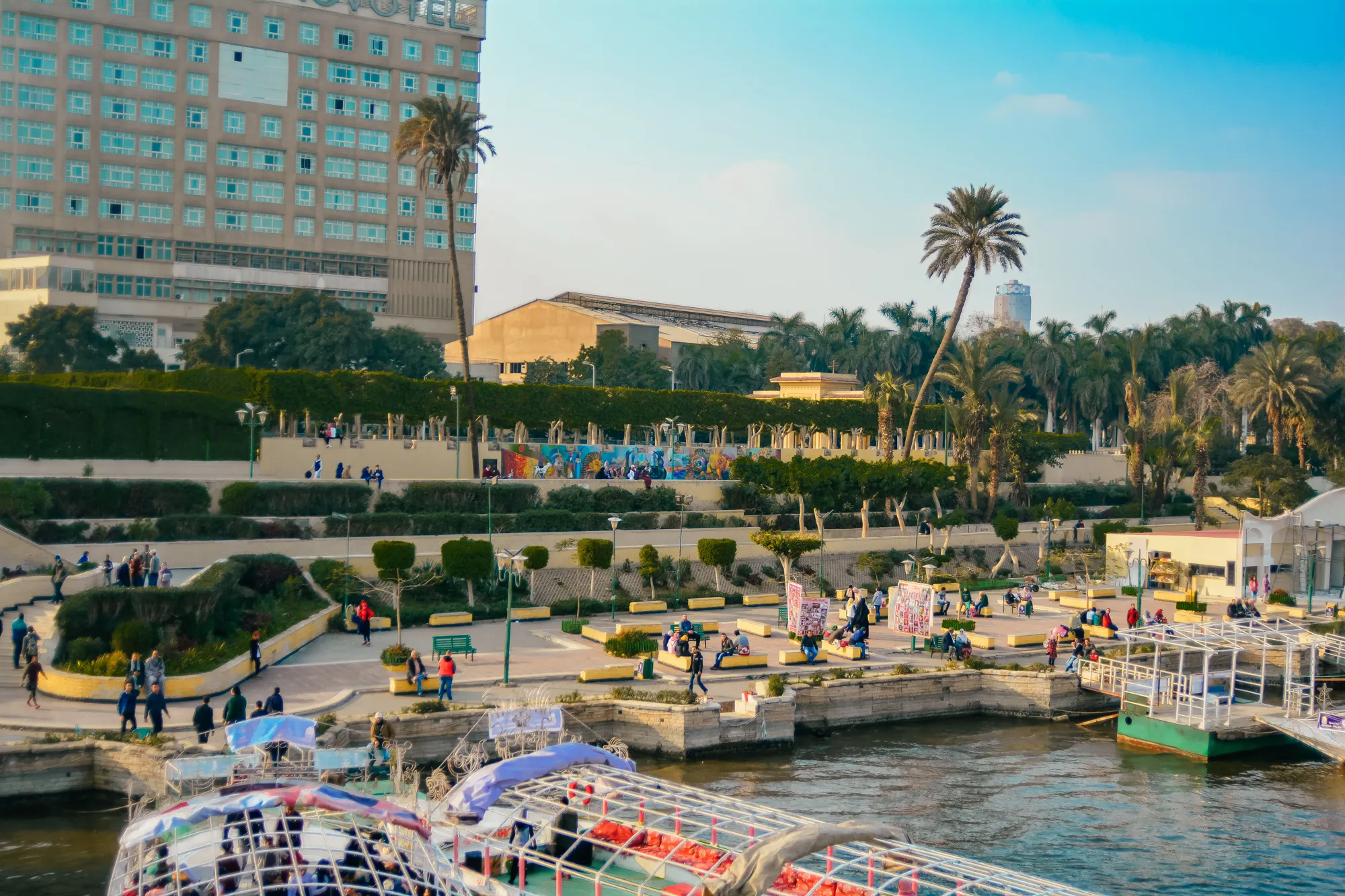 Cairo Governor Halts New Caf&eacute; and Restaurant Licences in Residential-Central Districts